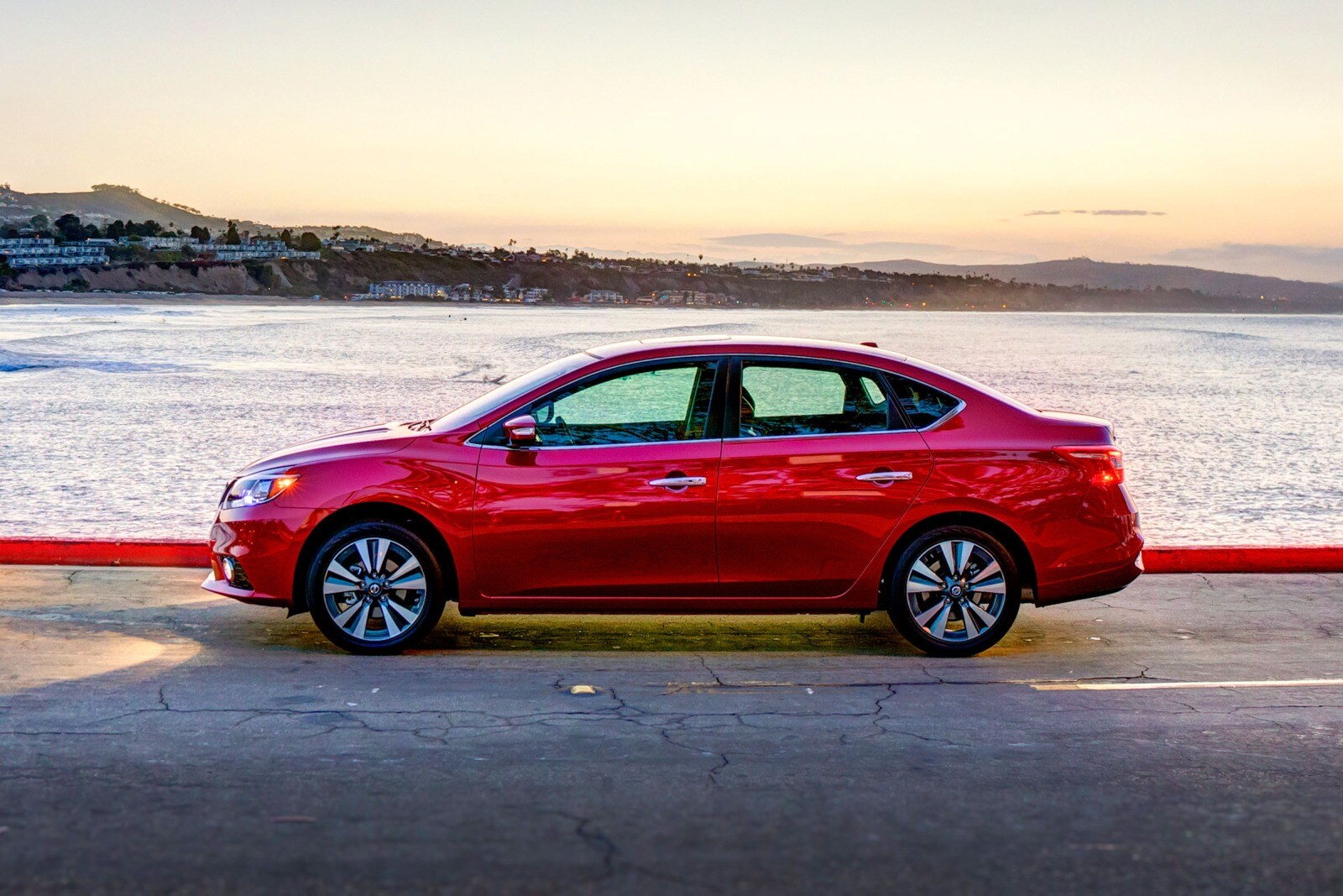 2017 Nissan Sentra exterior FQ