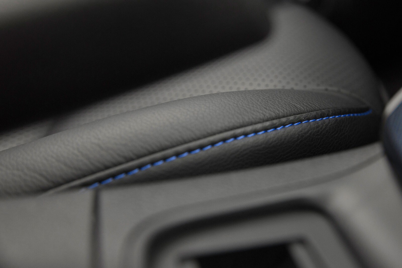 2017 Nissan Sentra front safety DETAIL