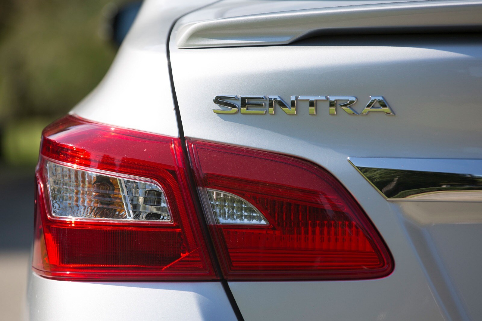 2017 Nissan Sentra exterior RBDG
