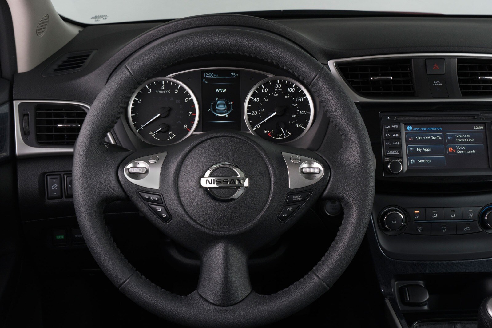 2017 Nissan Sentra interior SWD