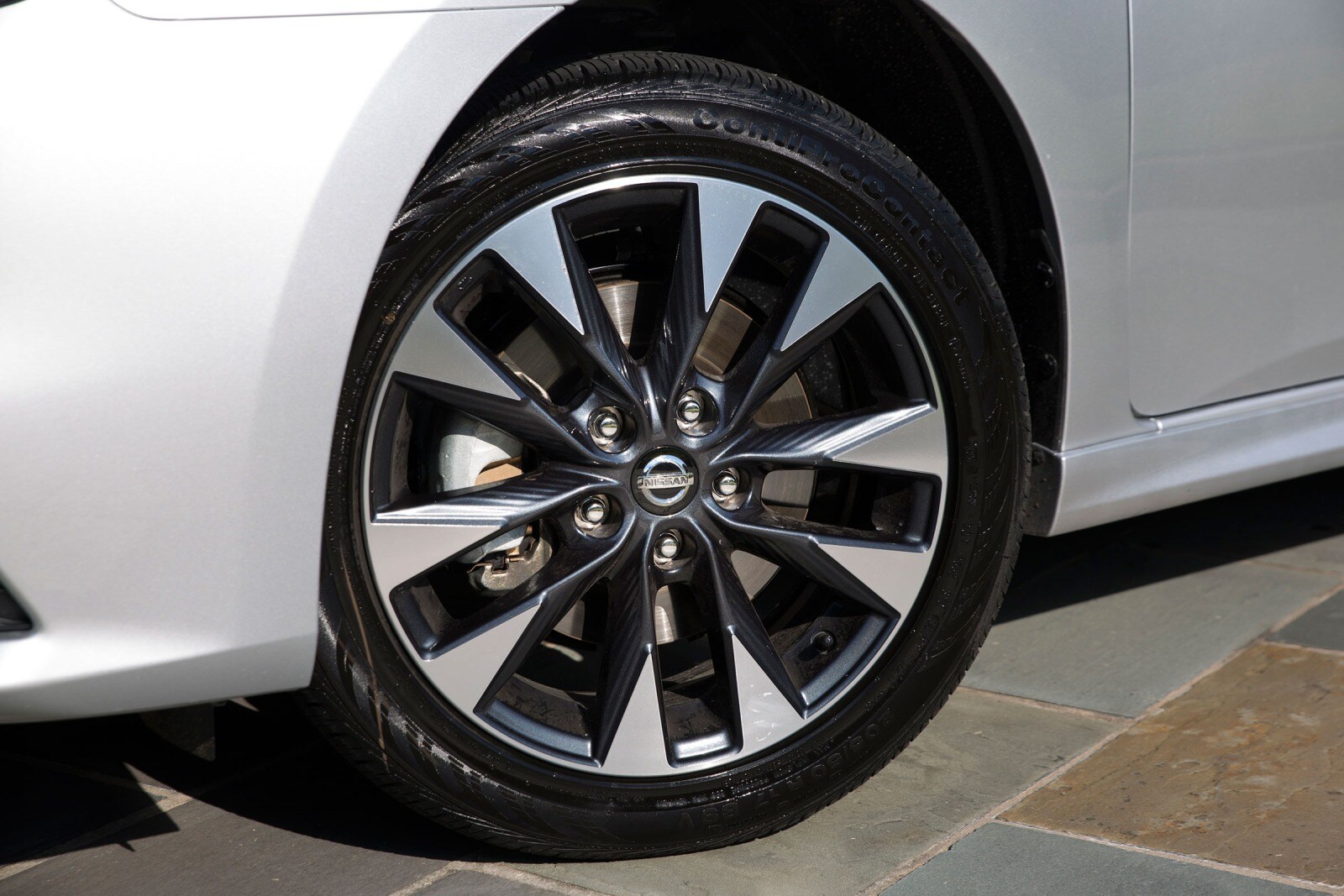 2017 Nissan Sentra exterior W