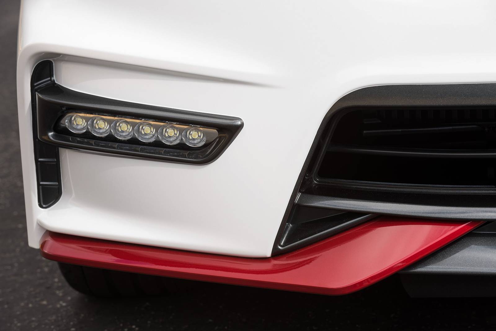 2019 Nissan Sentra exterior FOG