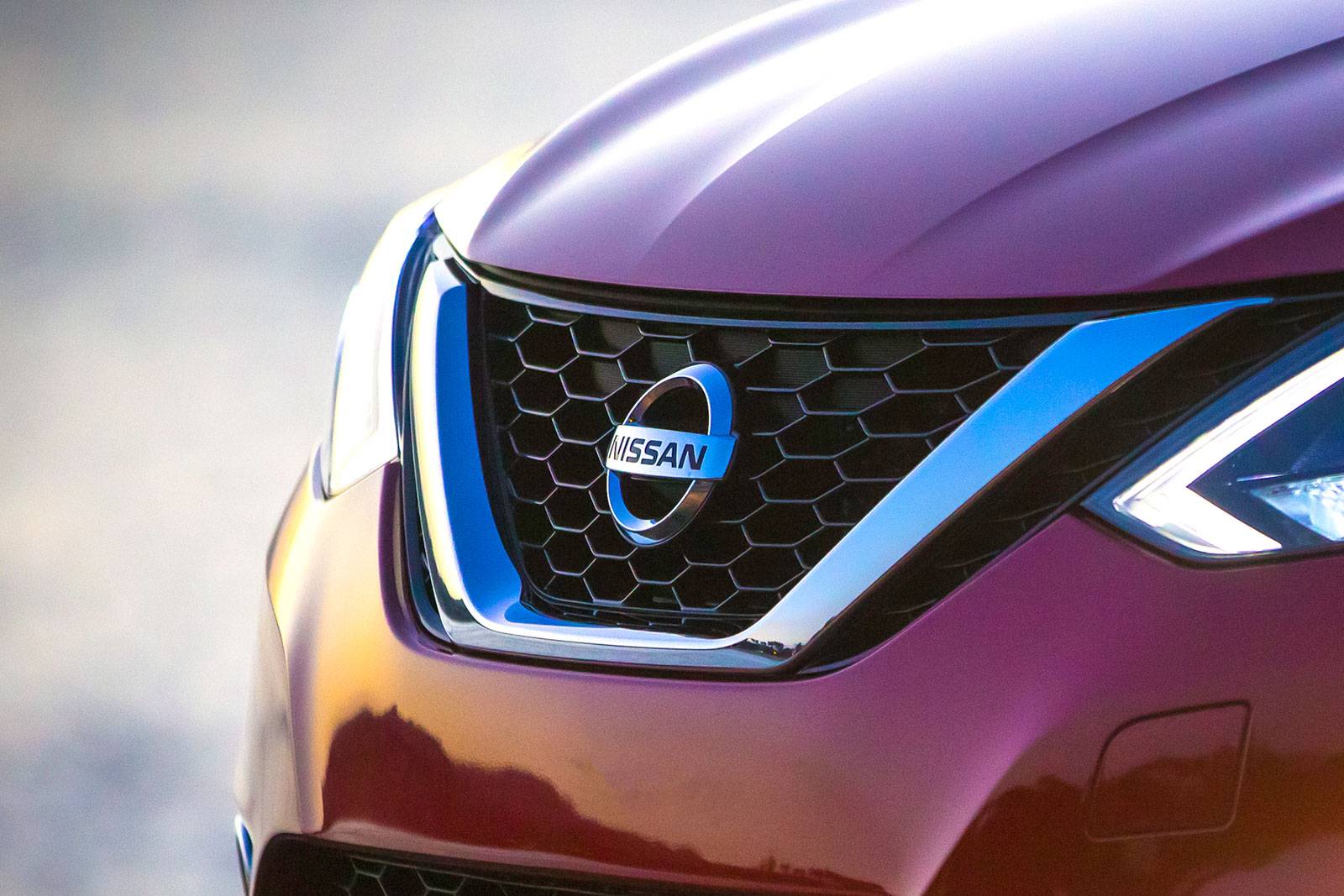 2019 Nissan Sentra exterior FBDG