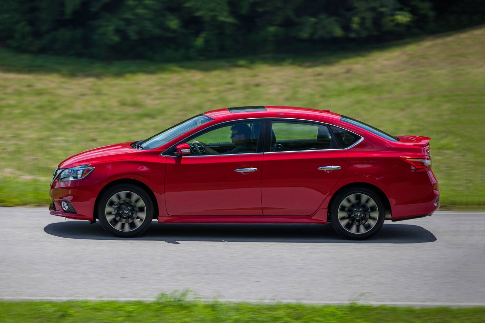 2019 Nissan Sentra exterior S