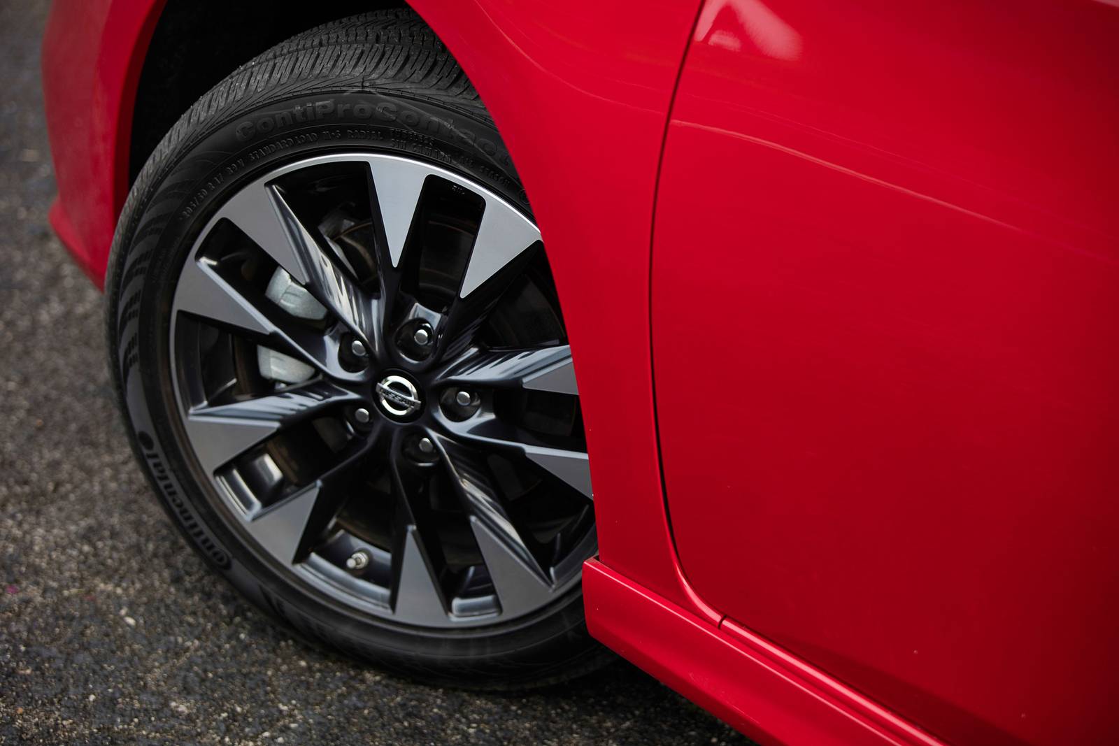 2019 Nissan Sentra exterior W