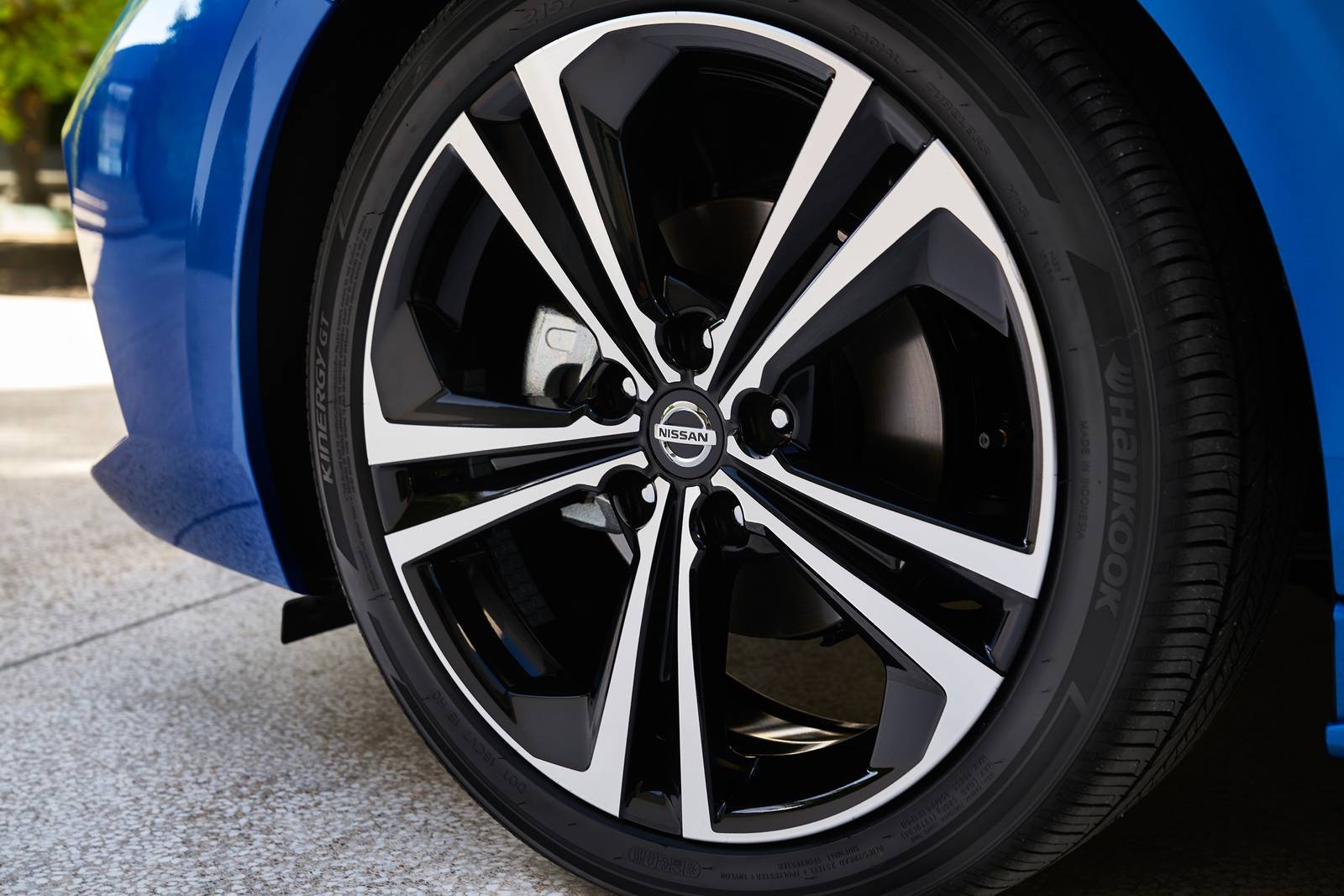 2020 Nissan Sentra exterior W