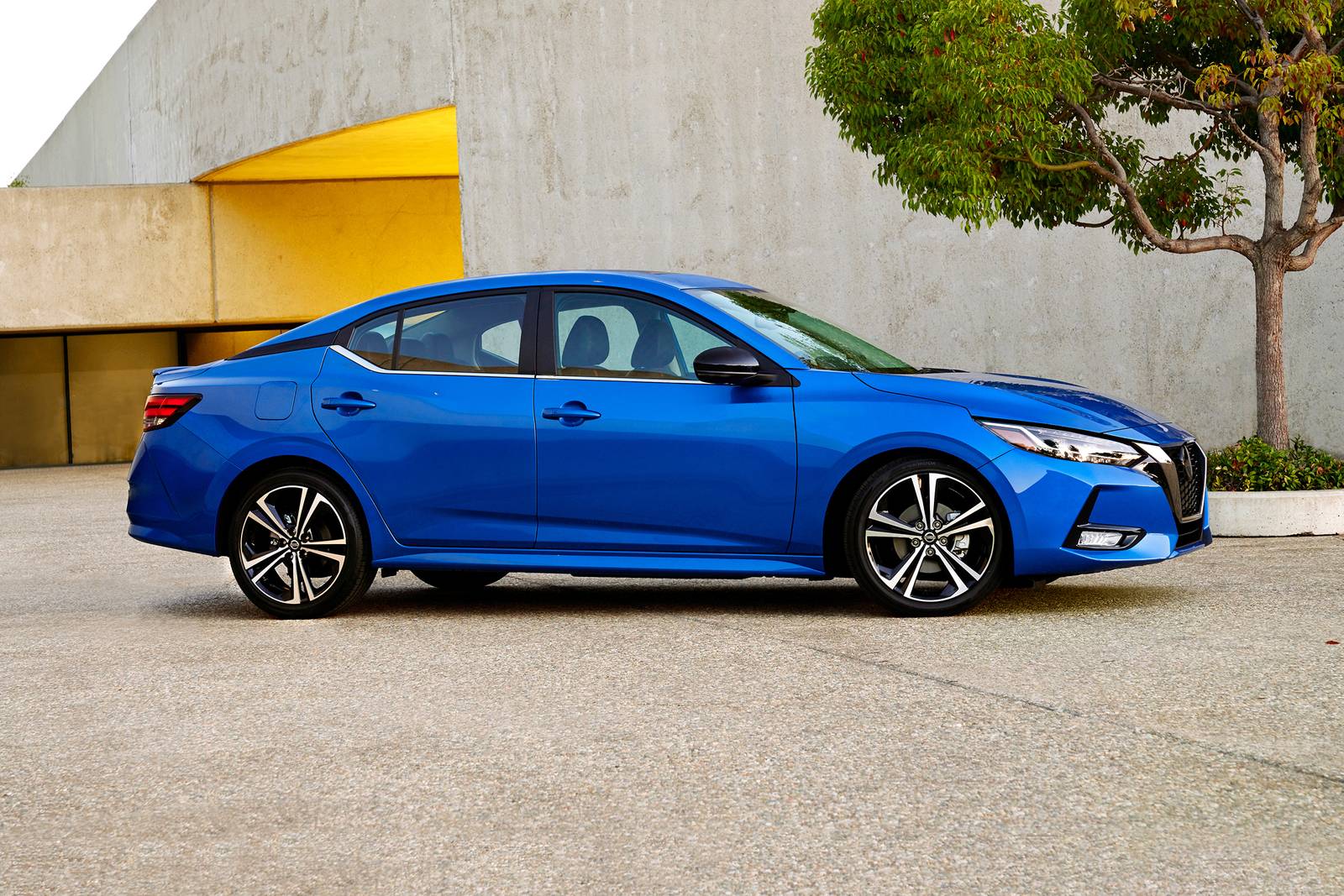 2022 Nissan Sentra exterior S