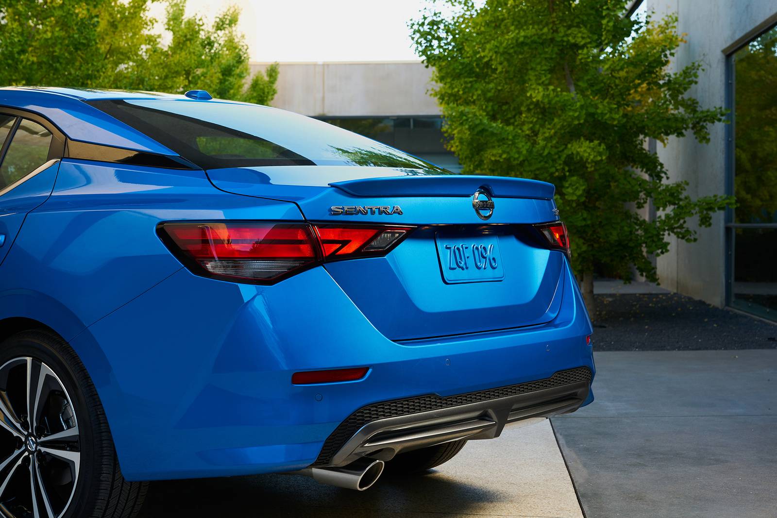 2022 Nissan Sentra exterior RBDG