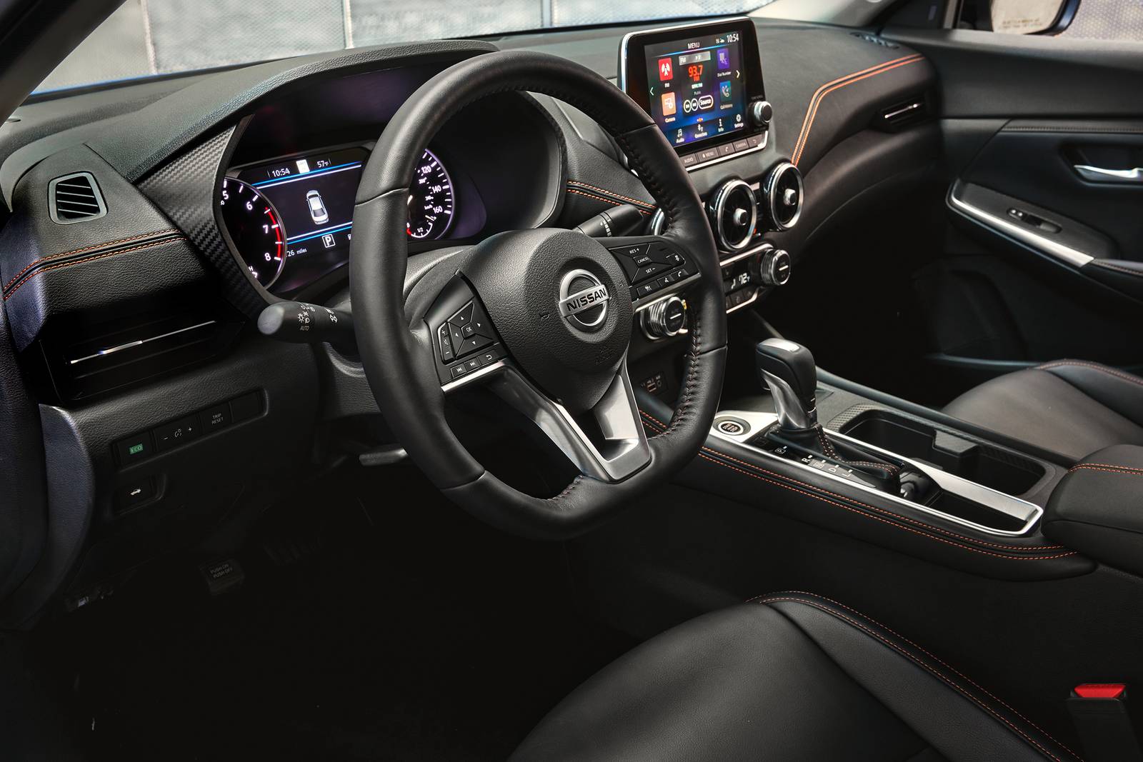 2022 Nissan Sentra interior SWD