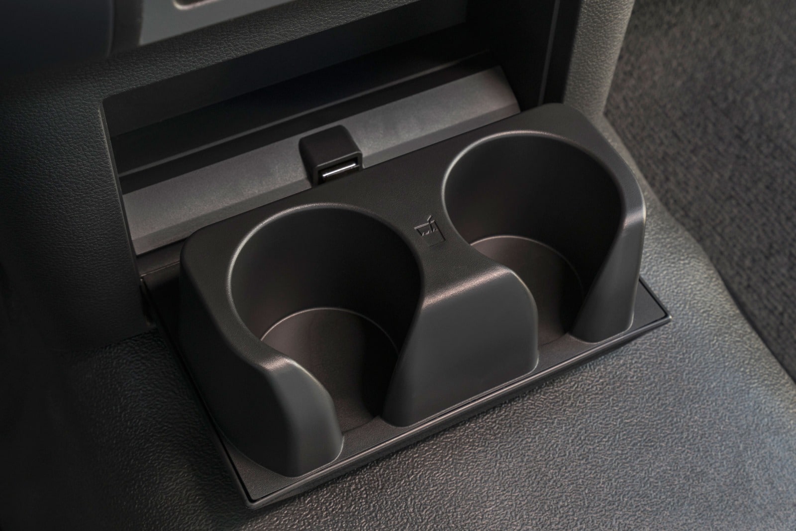 2017 Nissan Titan front safety CUP