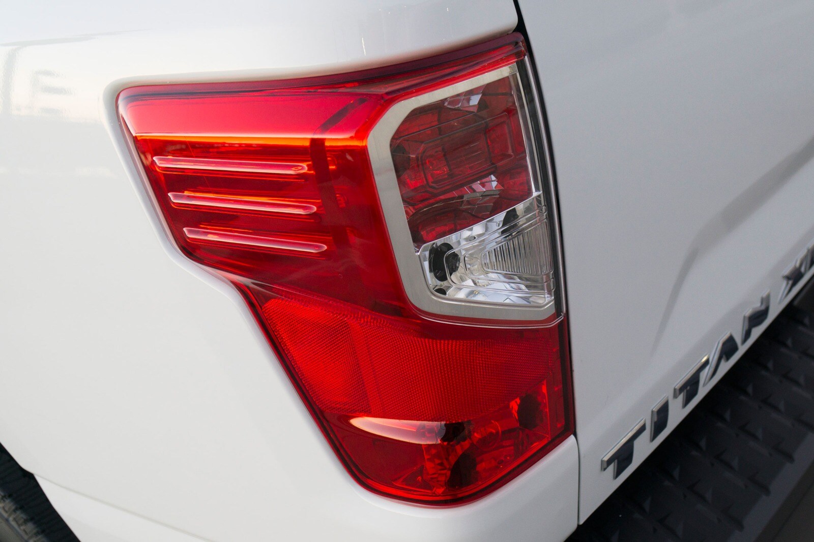 2017 Nissan Titan exterior EDETAIL