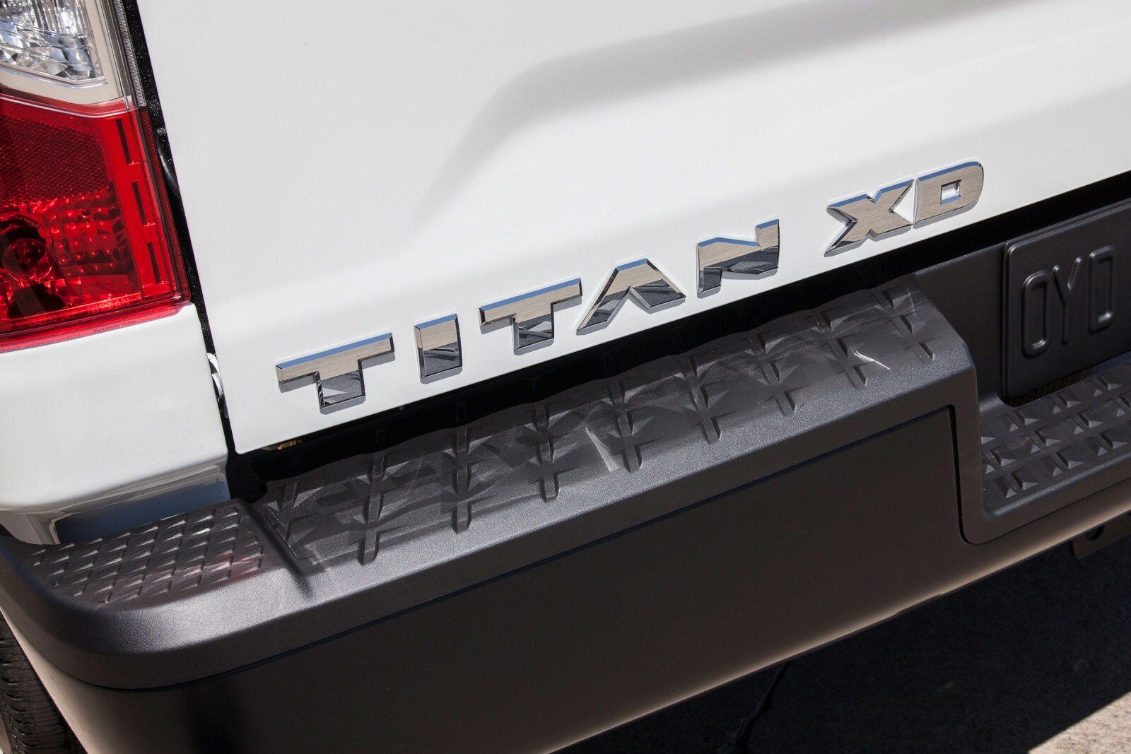 2017 Nissan Titan exterior RBDG