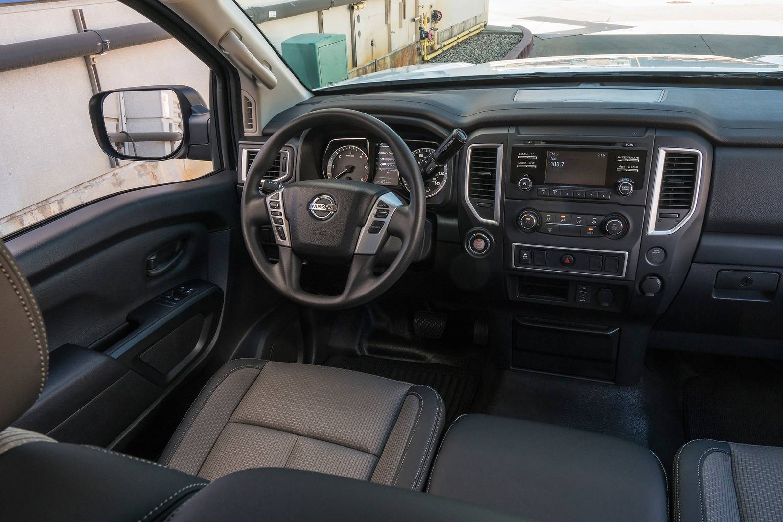 2018 Nissan Titan XD interior D