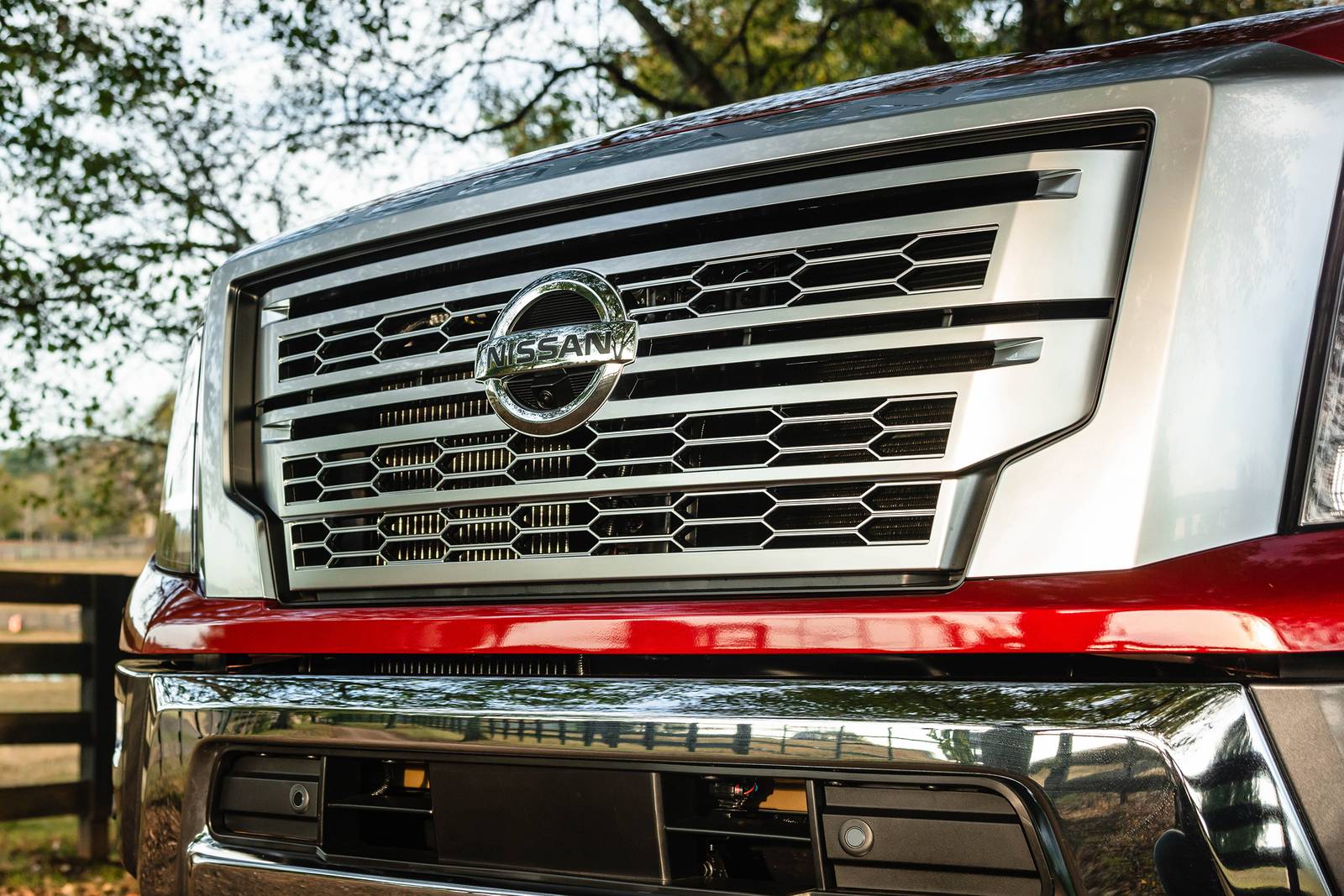 2020 Nissan Titan exterior FBDG