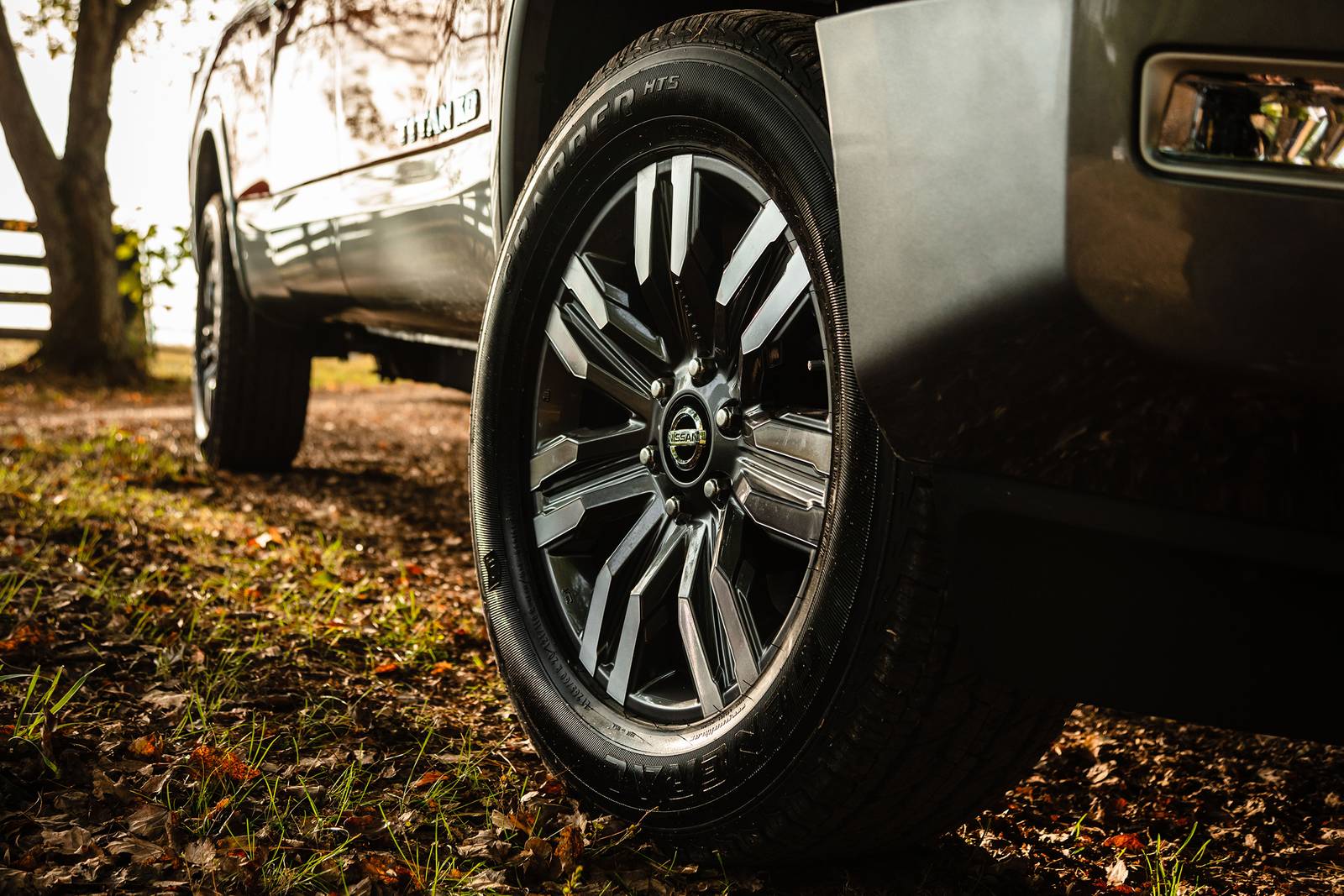 2020 Nissan Titan exterior W