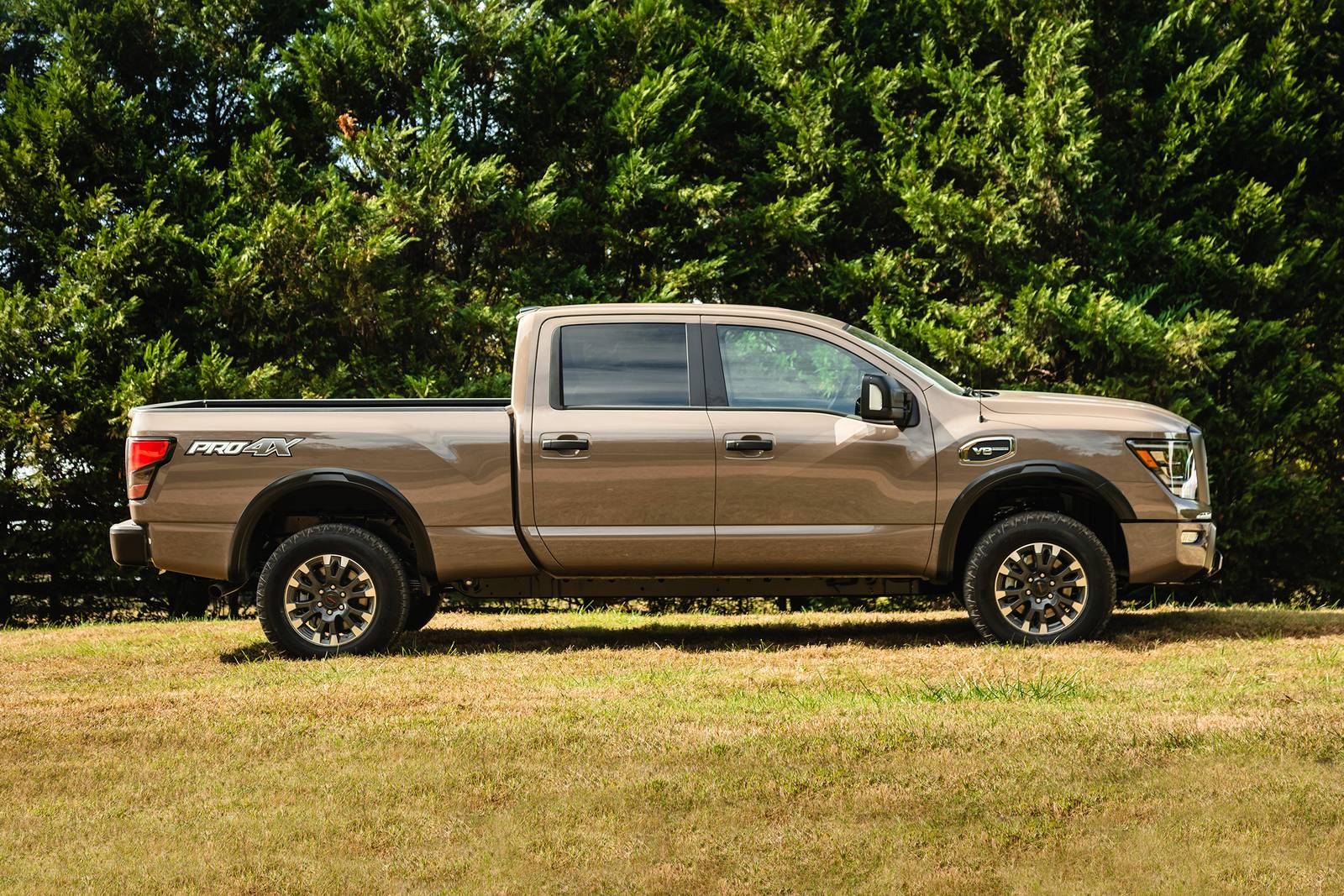 2020 Nissan Titan exterior S