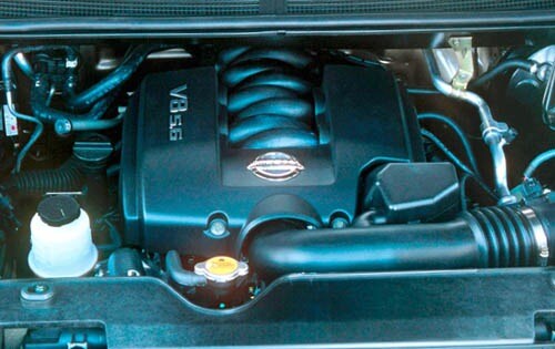 2004 Nissan Titan exterior E