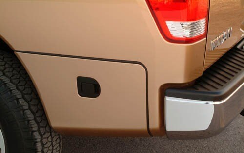 2004 Nissan Titan exterior EDETAIL