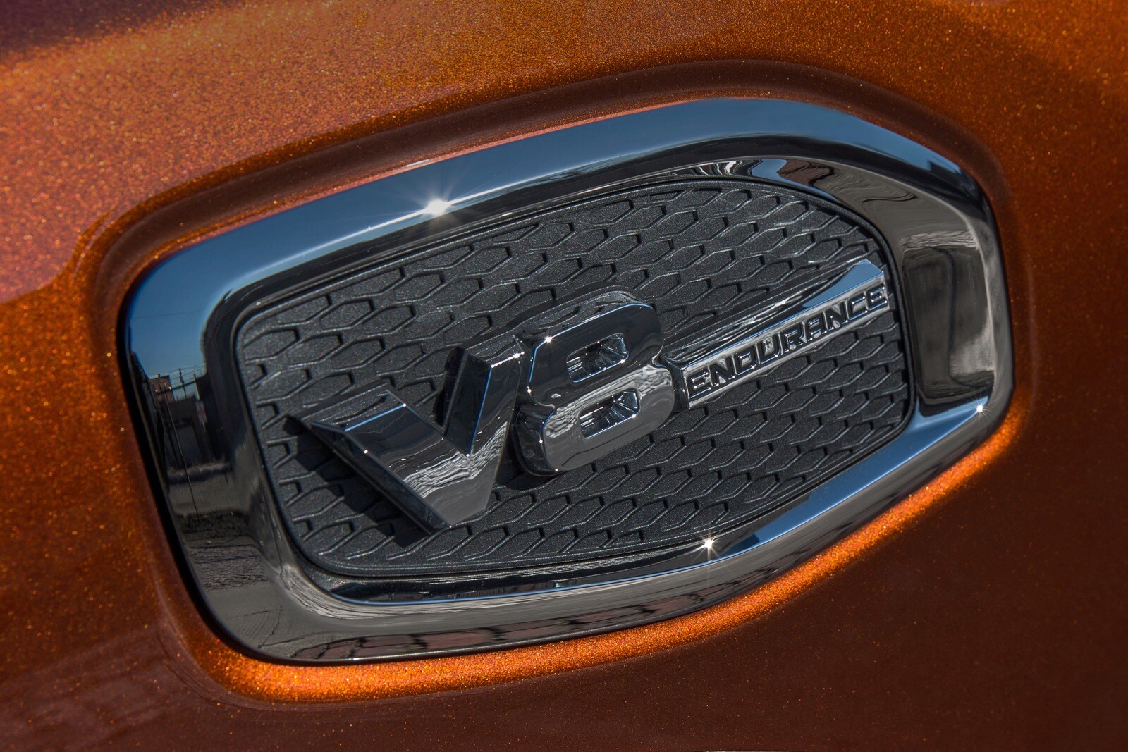 2017 Nissan Titan exterior FBDG