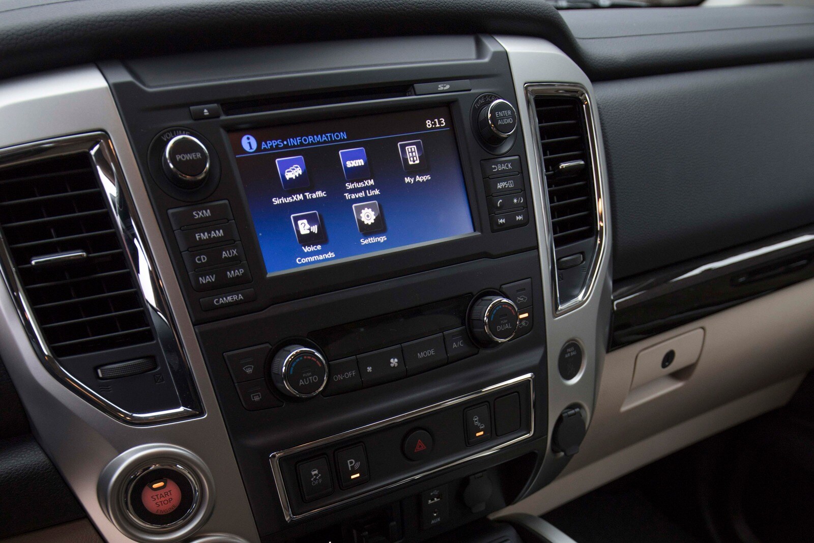 2018 Nissan Titan interior CC