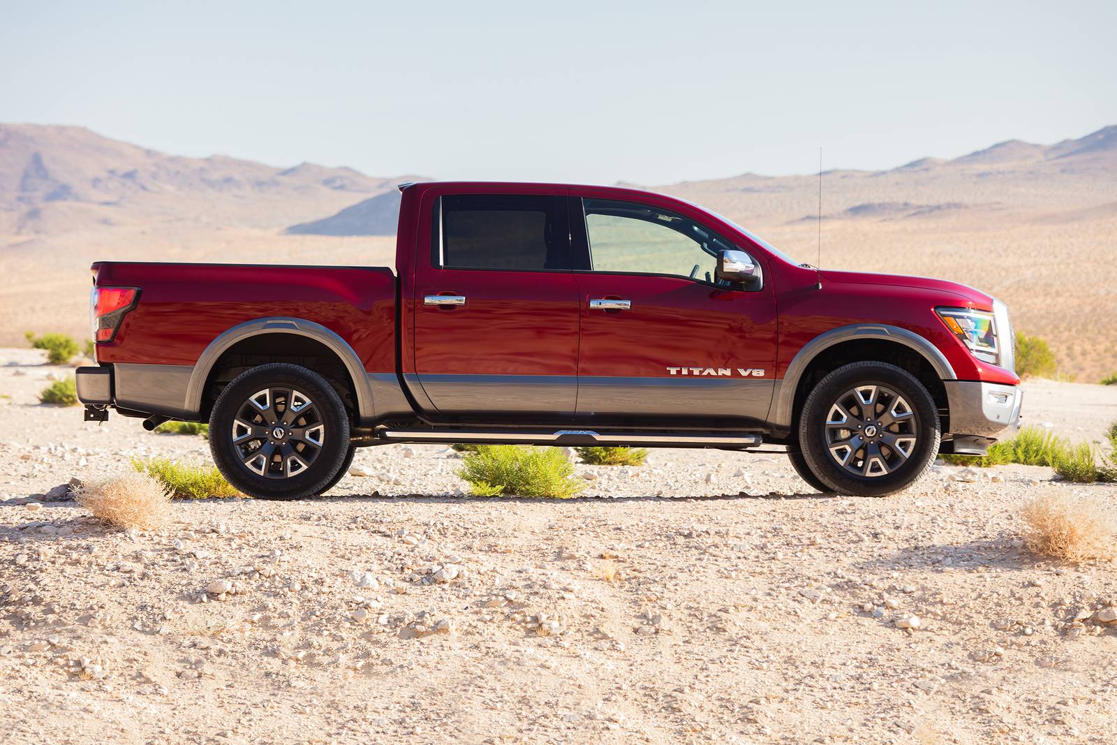 2020 Nissan Titan exterior S