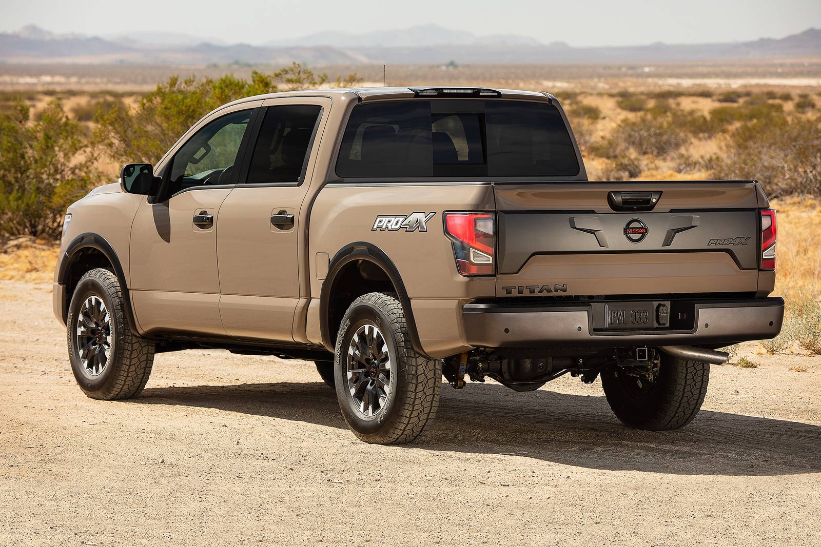 2020 Nissan Titan exterior F