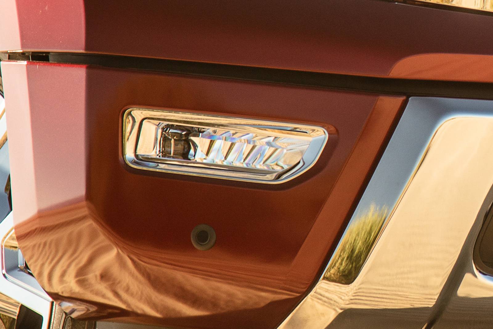 2020 Nissan Titan exterior FOG
