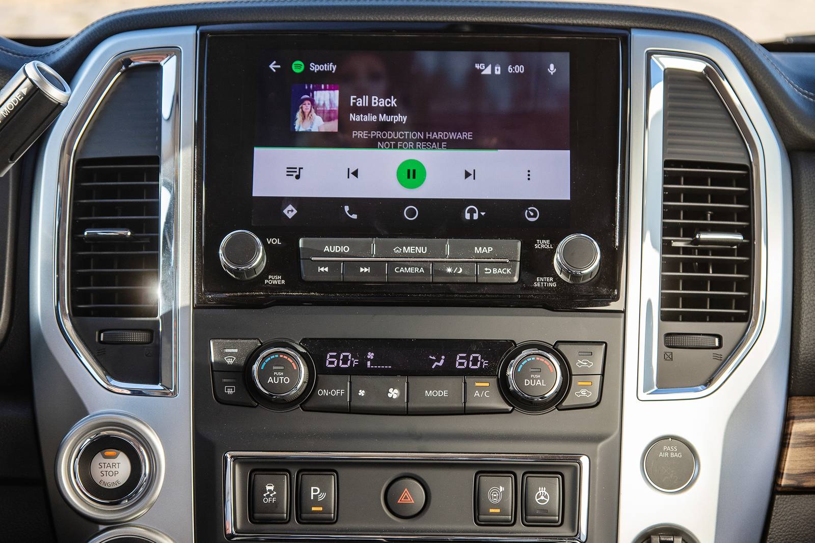 2021 Nissan Titan interior CC