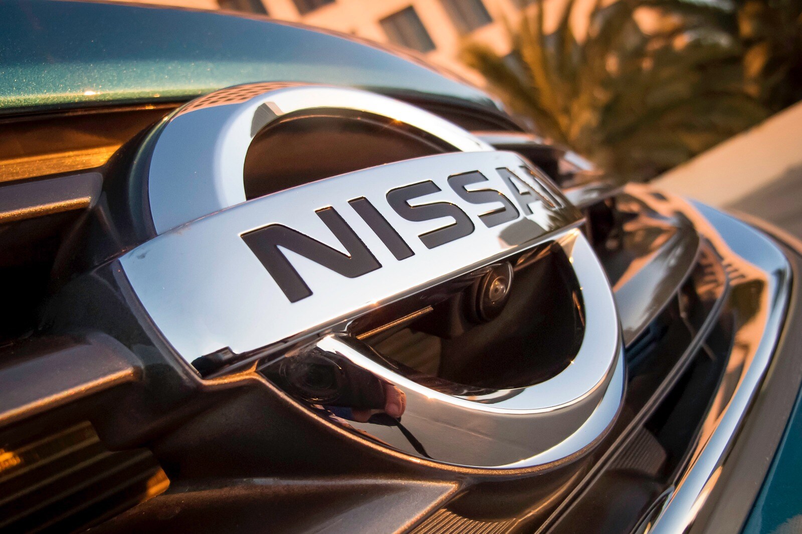 2016 Nissan Versa exterior FBDG