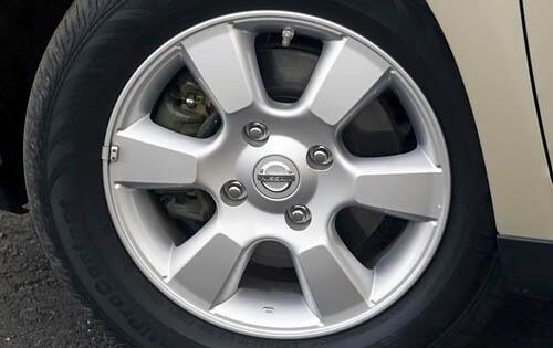 2009 Nissan Versa exterior W