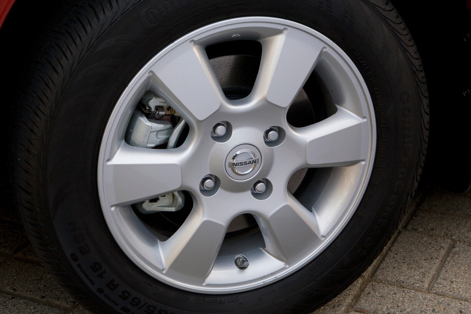 2010 Nissan Versa exterior W