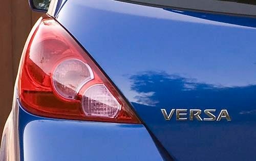 2010 Nissan Versa exterior FBDG