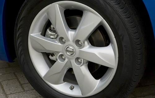 2011 Nissan Versa exterior W