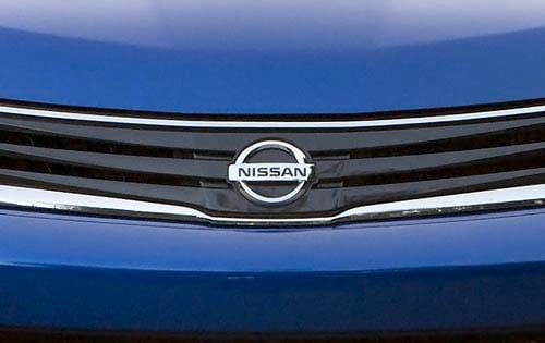 2011 Nissan Versa exterior FBDG