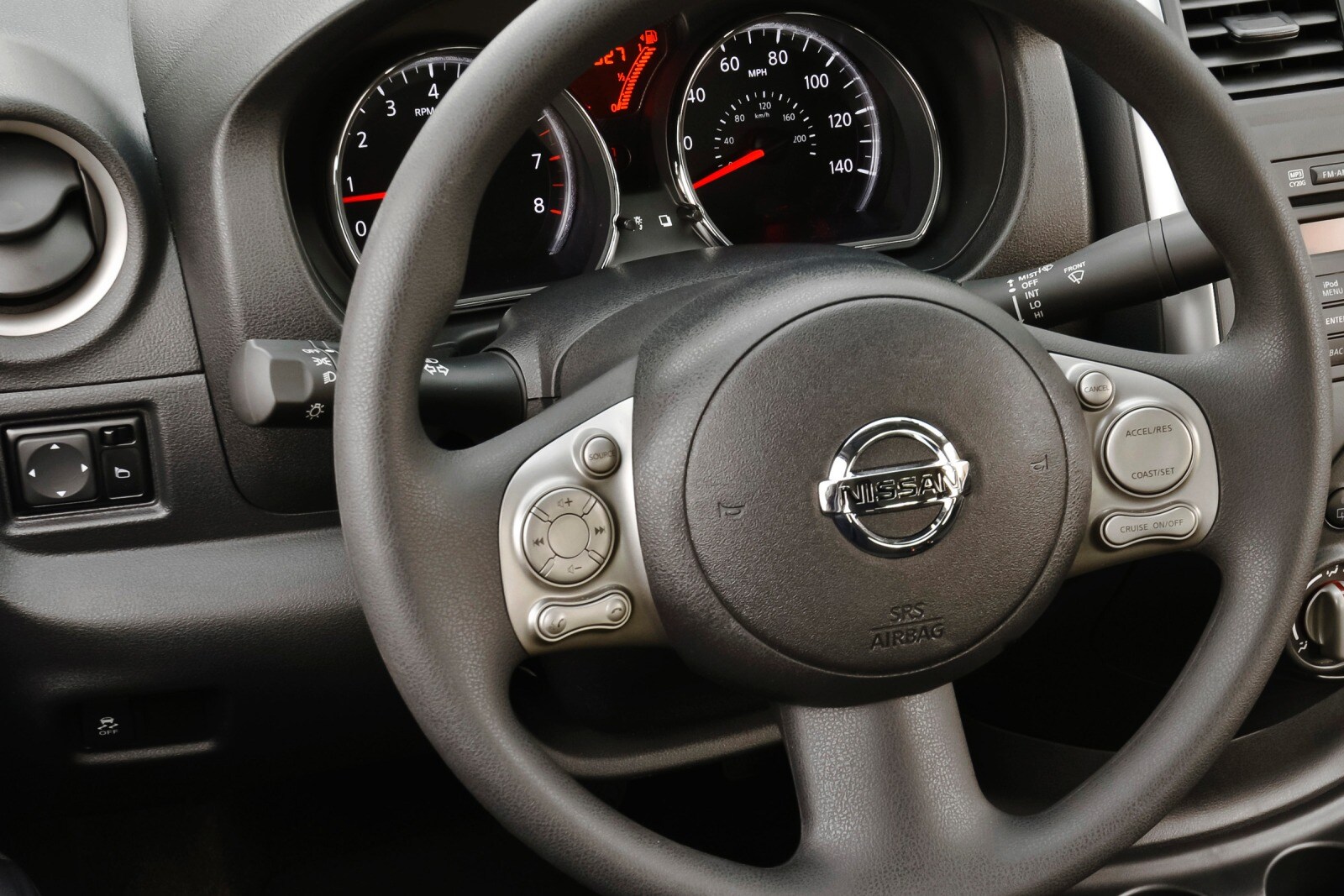 2014 Nissan Versa interior SWD