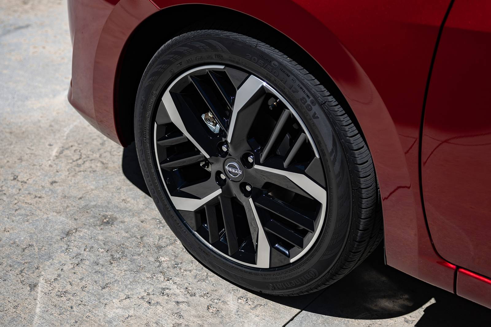 2023 Nissan Versa exterior W