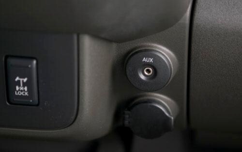 2011 Nissan Xterra interior DETAIL