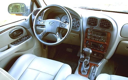 2002 Oldsmobile Bravada interior I