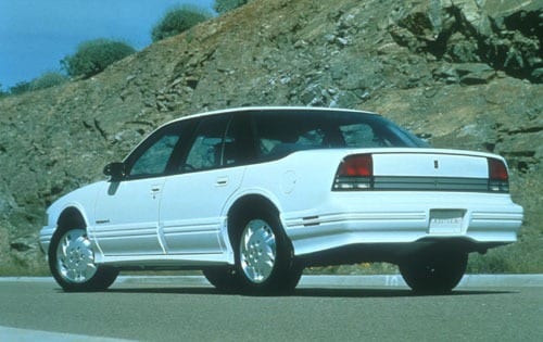 1990 Oldsmobile Cutlass Supreme exterior RQ