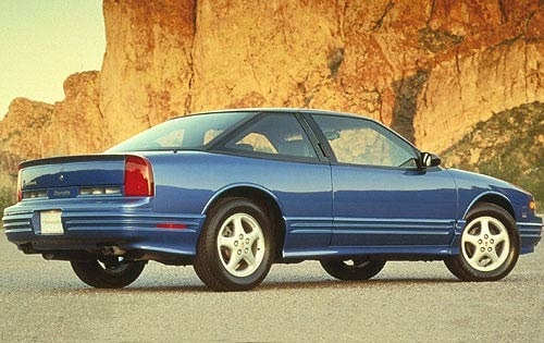 1990 Oldsmobile Cutlass Supreme exterior RQ