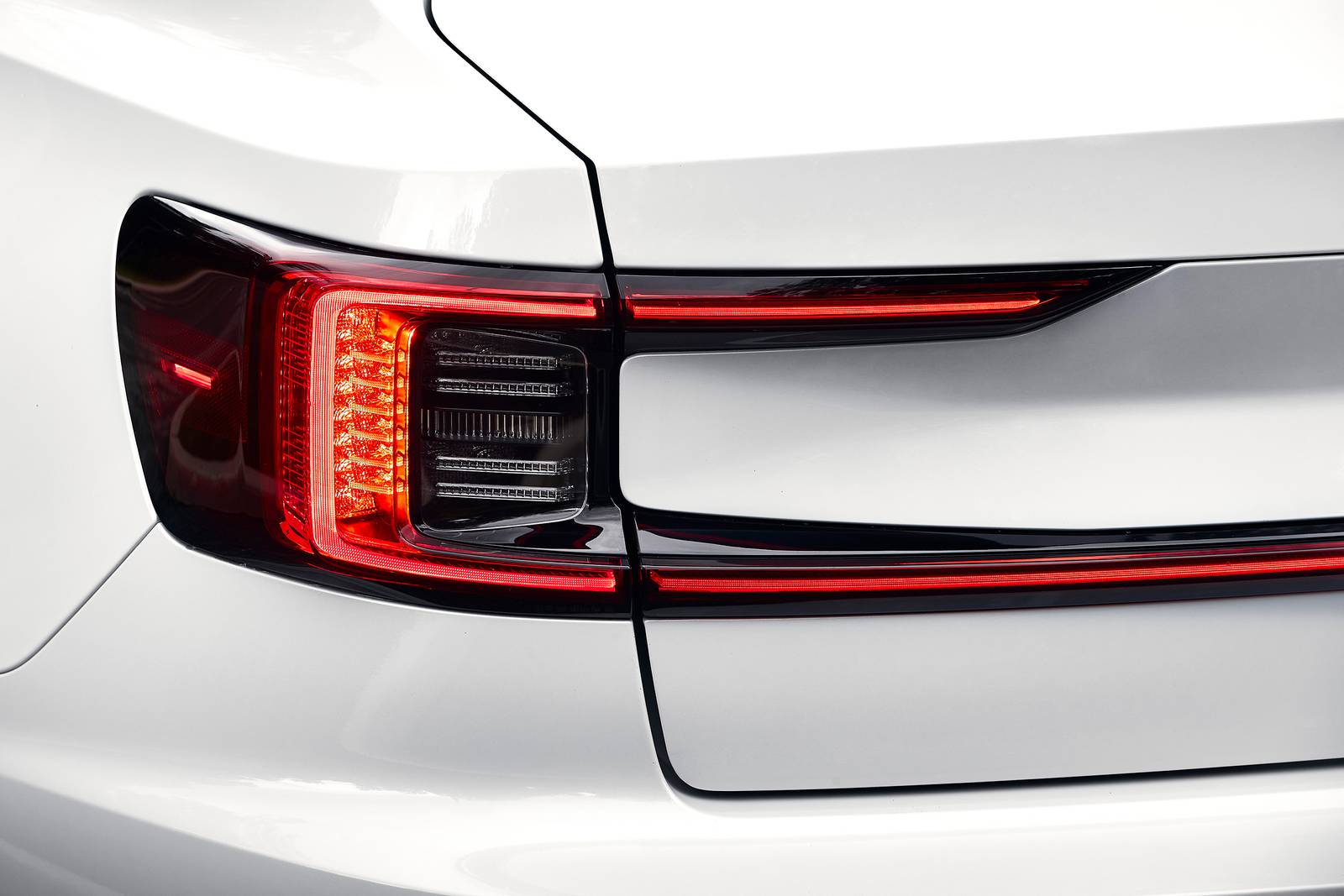 2021 Polestar 2 exterior EDETAIL