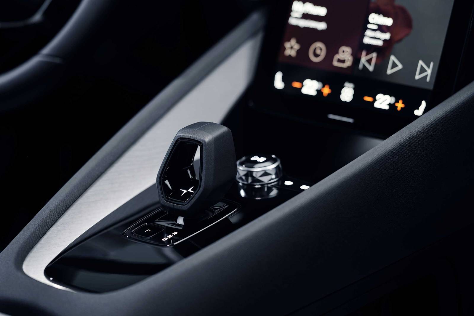 2024 Polestar 2 interior SHF