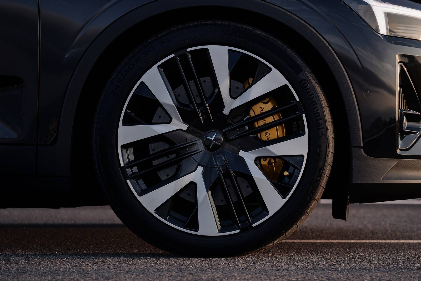 2024 Polestar 2 exterior W