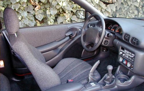 2000 Pontiac Sunfire interior I