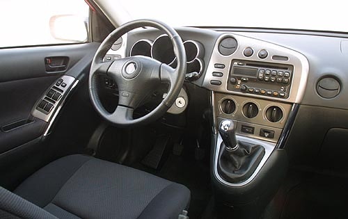 2003 Pontiac Vibe interior I