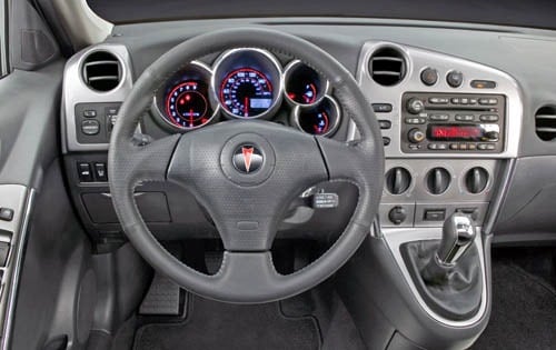 2005 Pontiac Vibe interior D