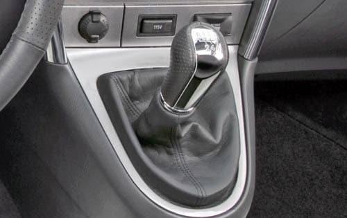 2005 Pontiac Vibe interior CC