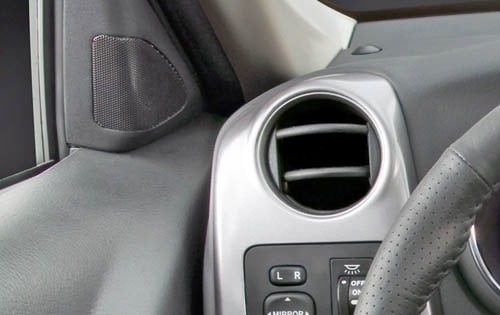 2005 Pontiac Vibe interior D