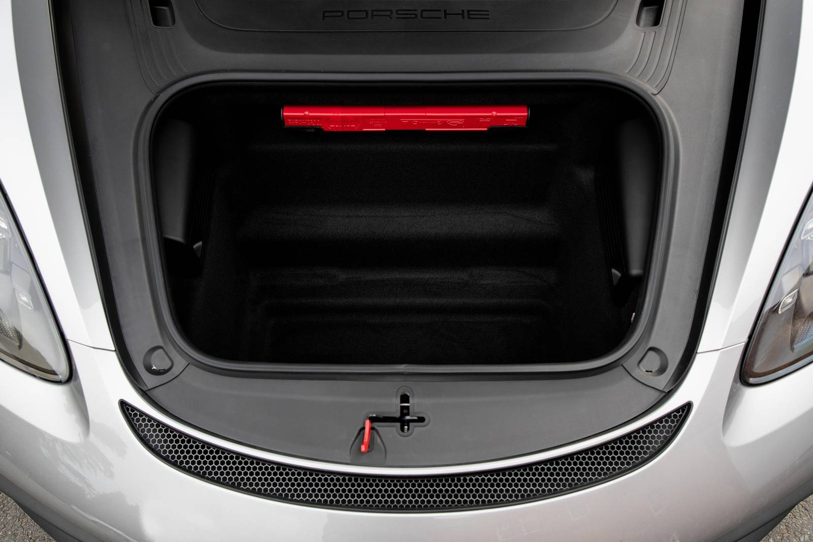 2020 Porsche 718 Boxster interior CARGO