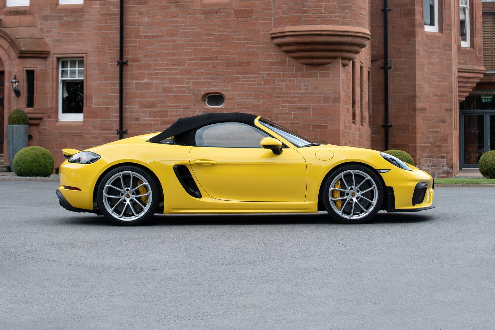 2021 Porsche 718 Boxster — OEM photo 3